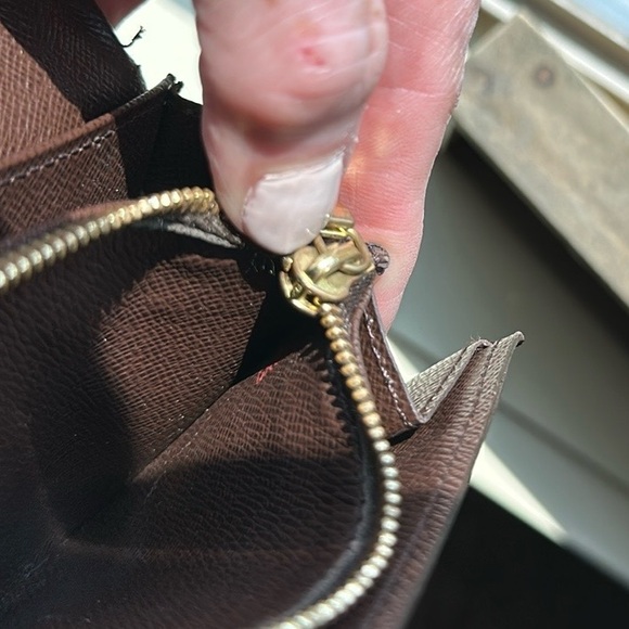 Louis Vuitton Wallet - Picture 6 of 10